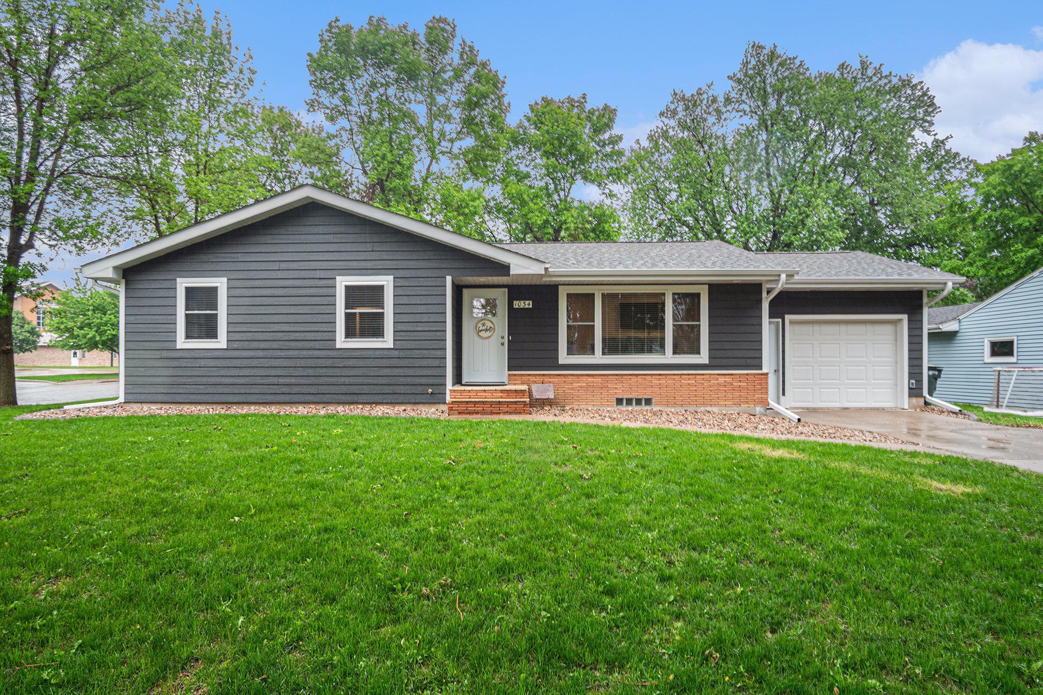 1034 Elmwood Avenue, Luverne, Minnesota image 3