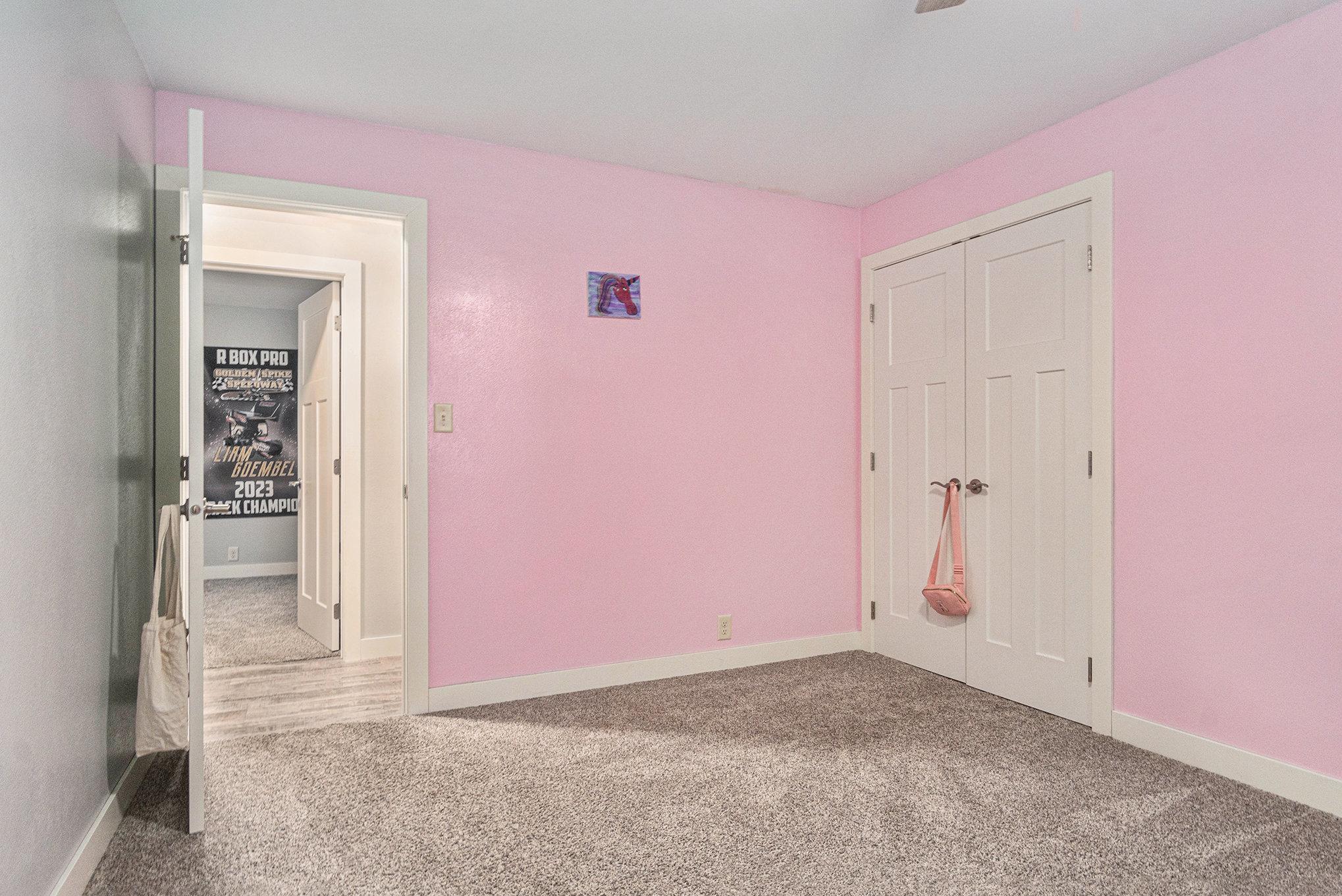 1034 Elmwood Avenue, Luverne, Minnesota image 17