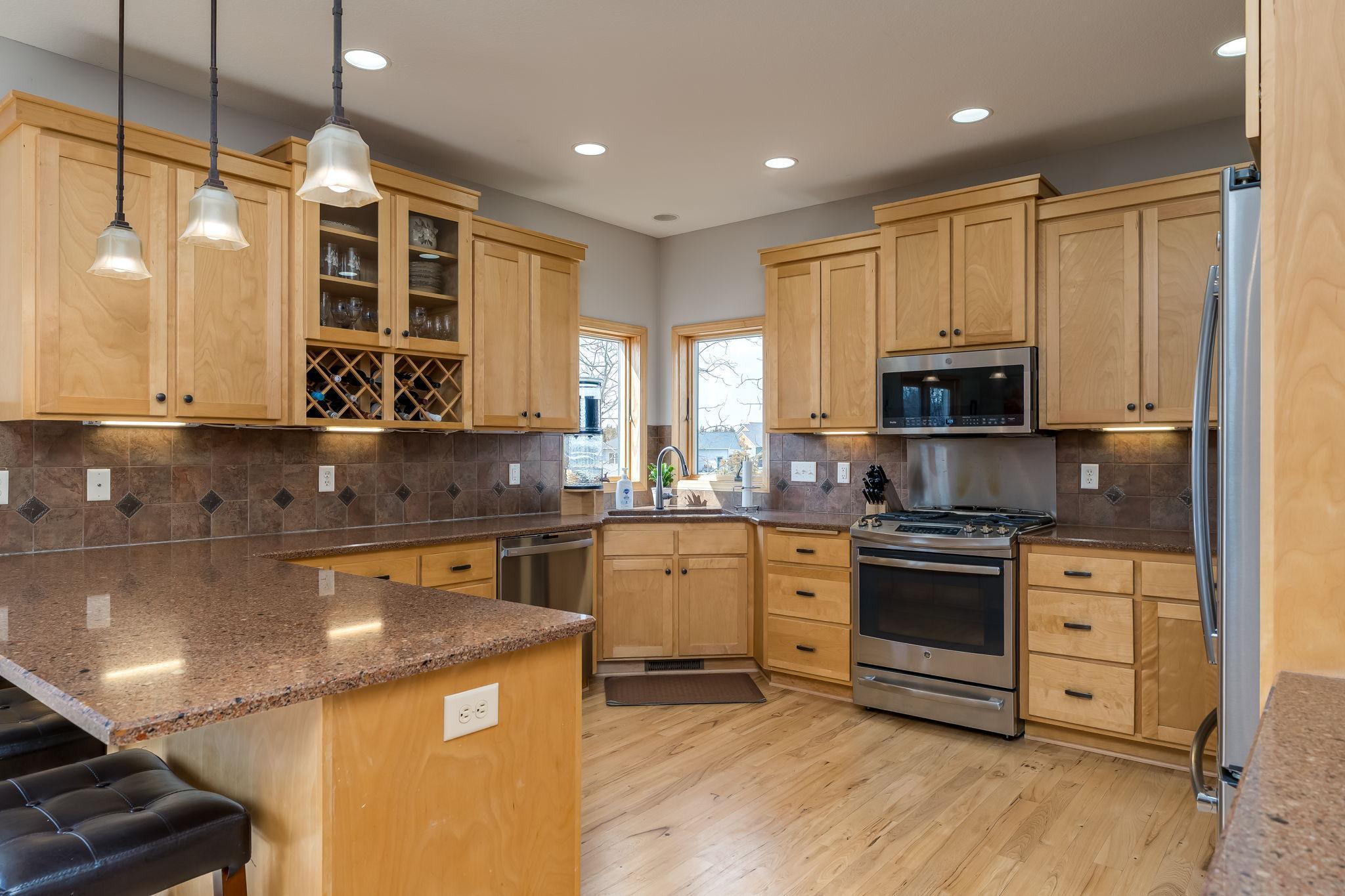 313 Cedar Trail Drive, Le Sueur, Minnesota image 8