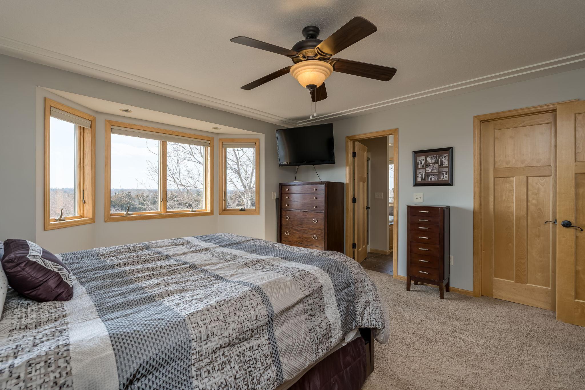 313 Cedar Trail Drive, Le Sueur, Minnesota image 17