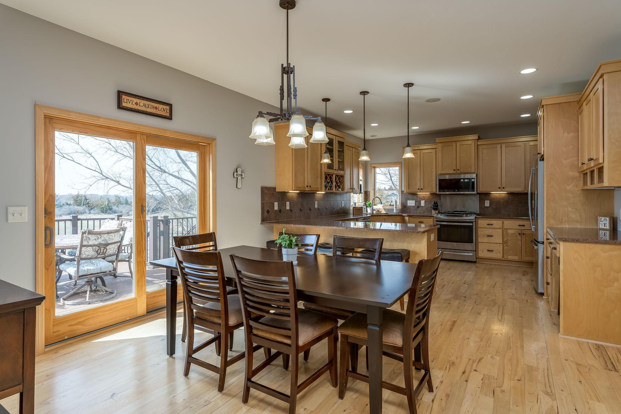 313 Cedar Trail Drive, Le Sueur, Minnesota image 7