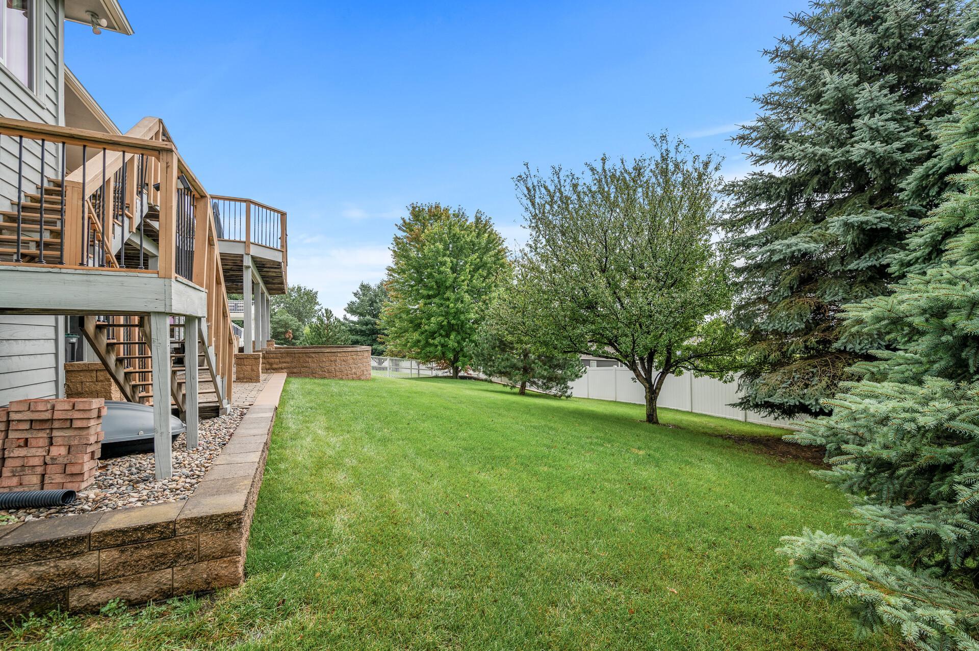 2331 Fawn Hill Court, Chanhassen, Minnesota image 4
