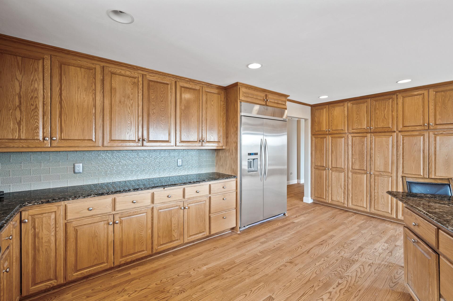 2331 Fawn Hill Court, Chanhassen, Minnesota image 8