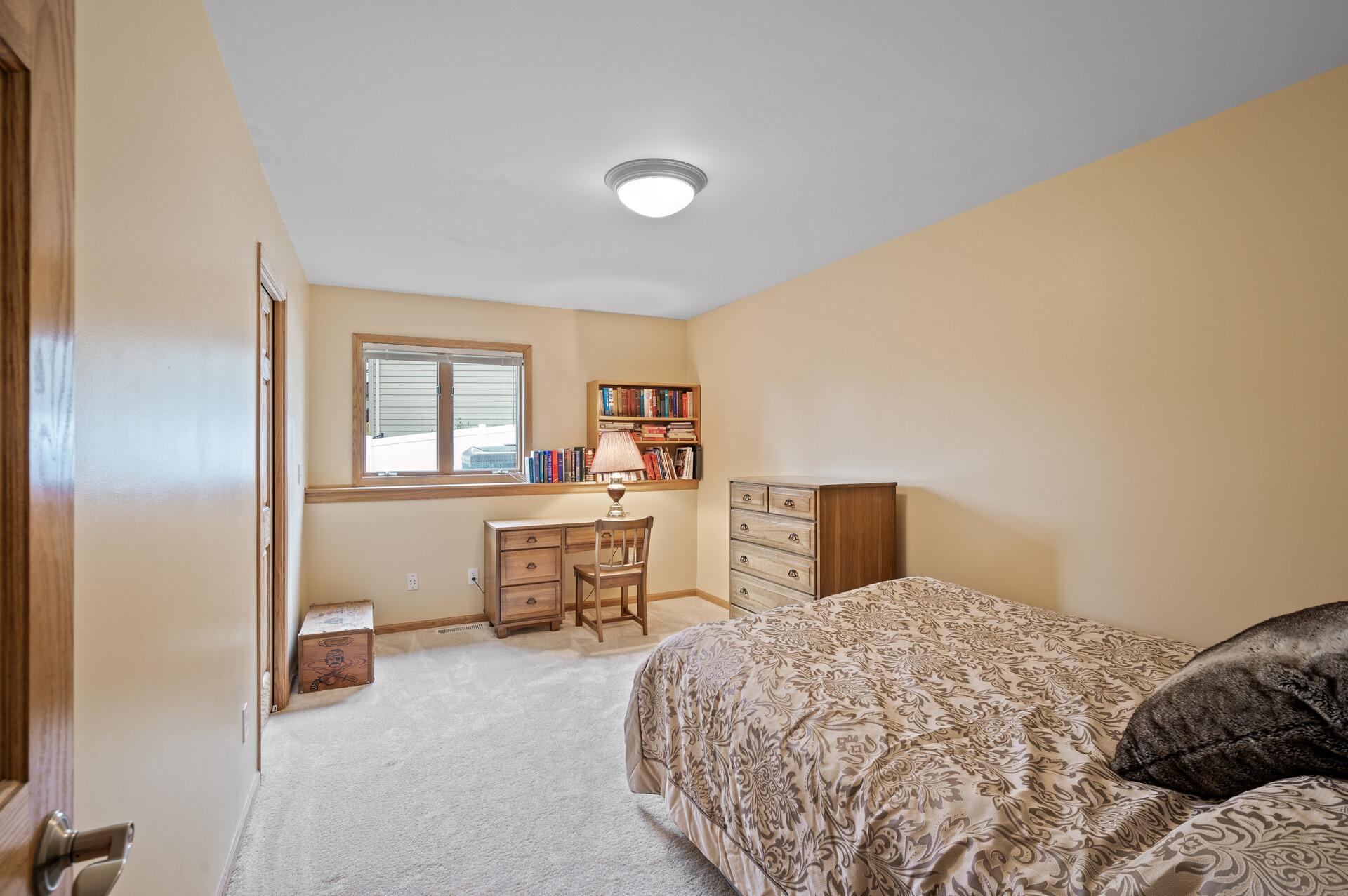 2331 Fawn Hill Court, Chanhassen, Minnesota image 20