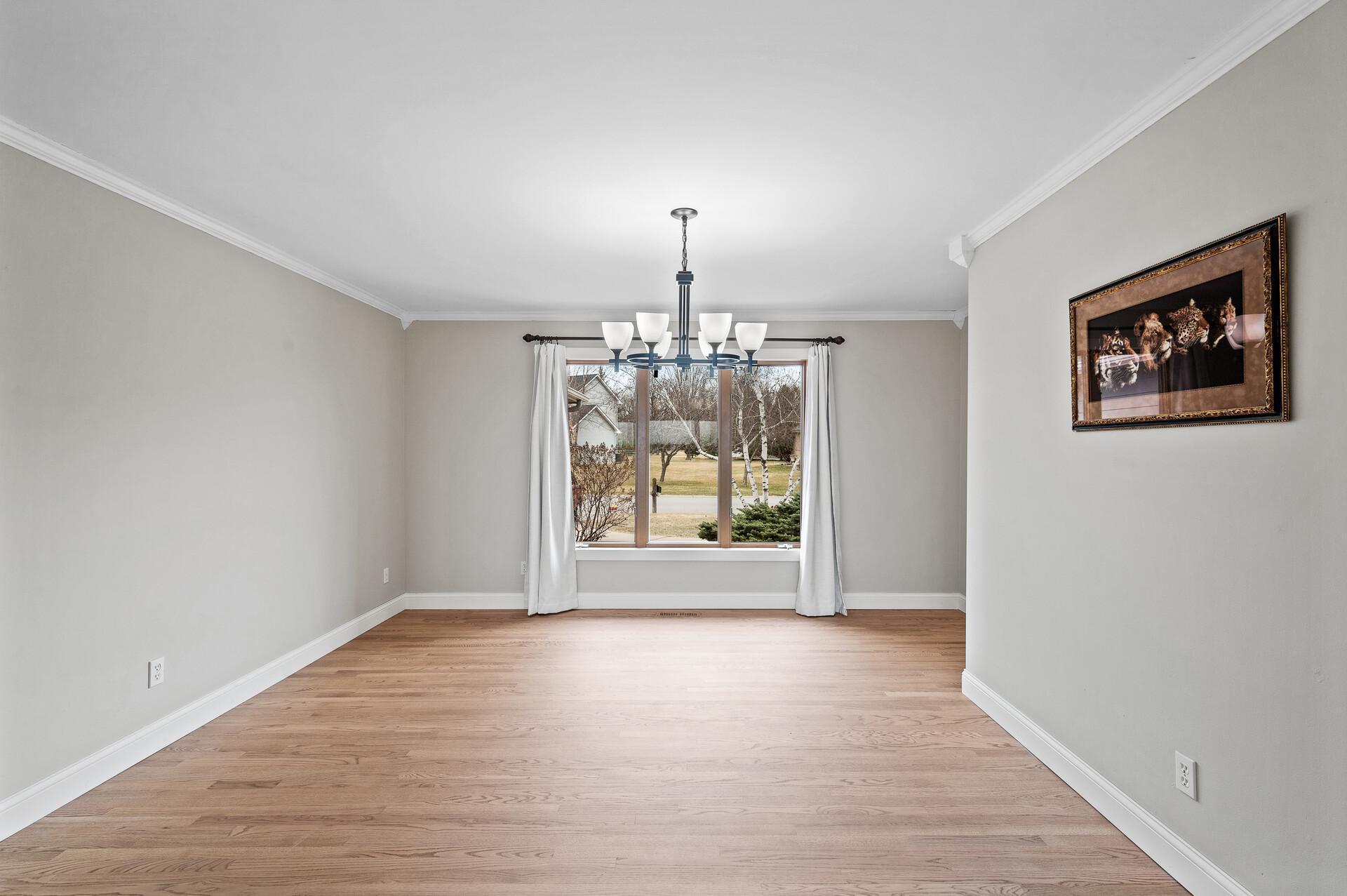 2331 Fawn Hill Court, Chanhassen, Minnesota image 11