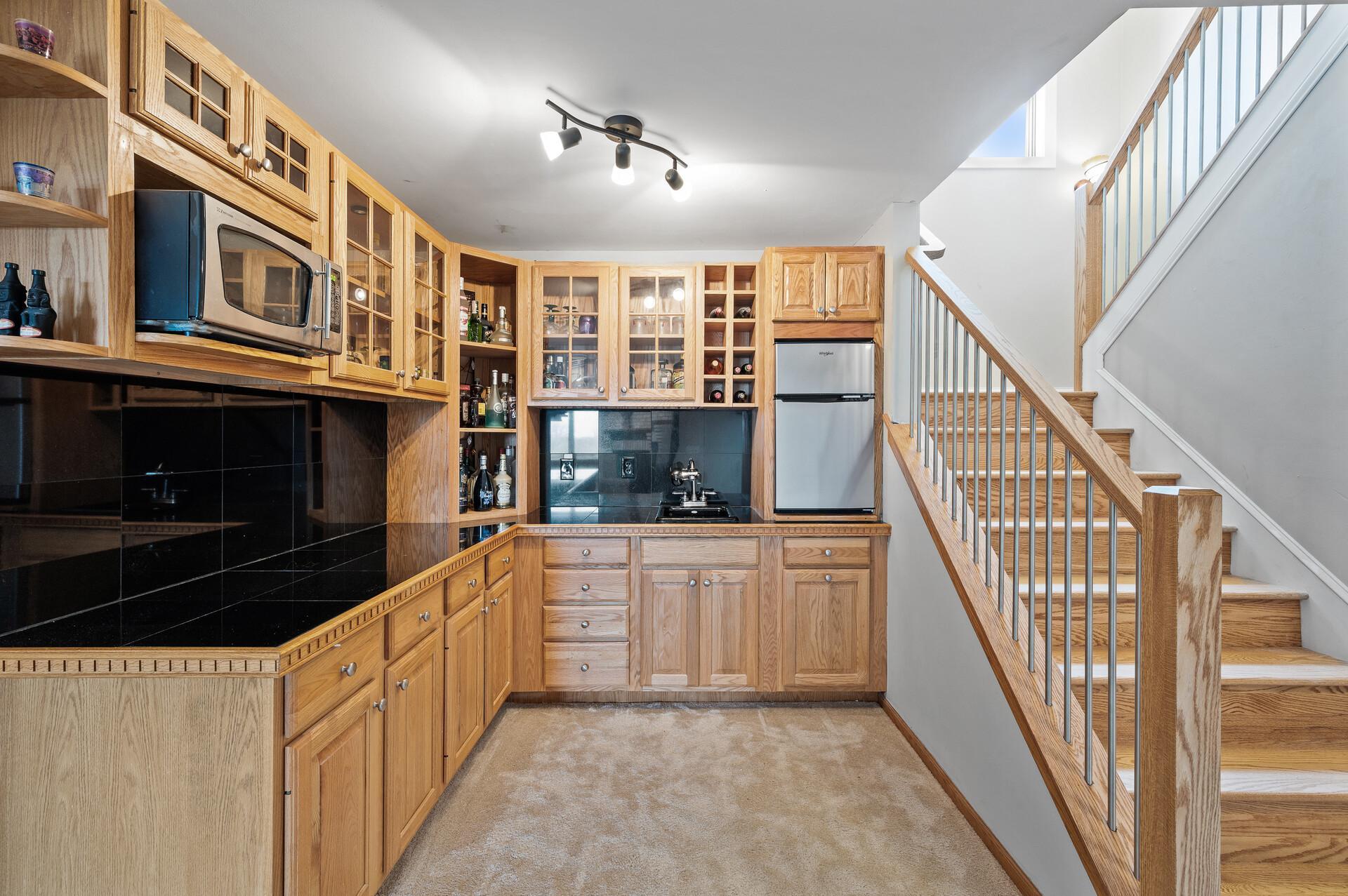 2331 Fawn Hill Court, Chanhassen, Minnesota image 24
