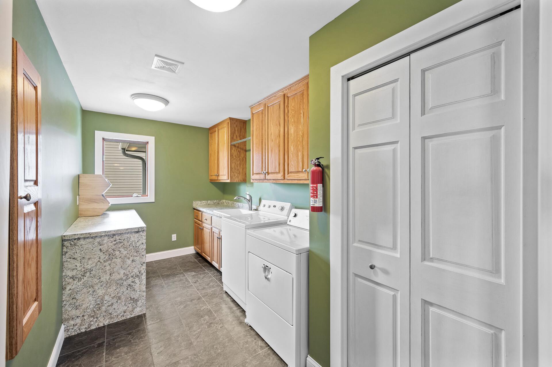 2331 Fawn Hill Court, Chanhassen, Minnesota image 16