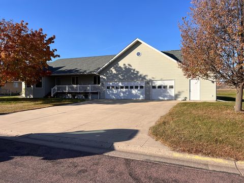 Homes For Sale - 500 Mork Street<br/> Lake Benton, MN 56149