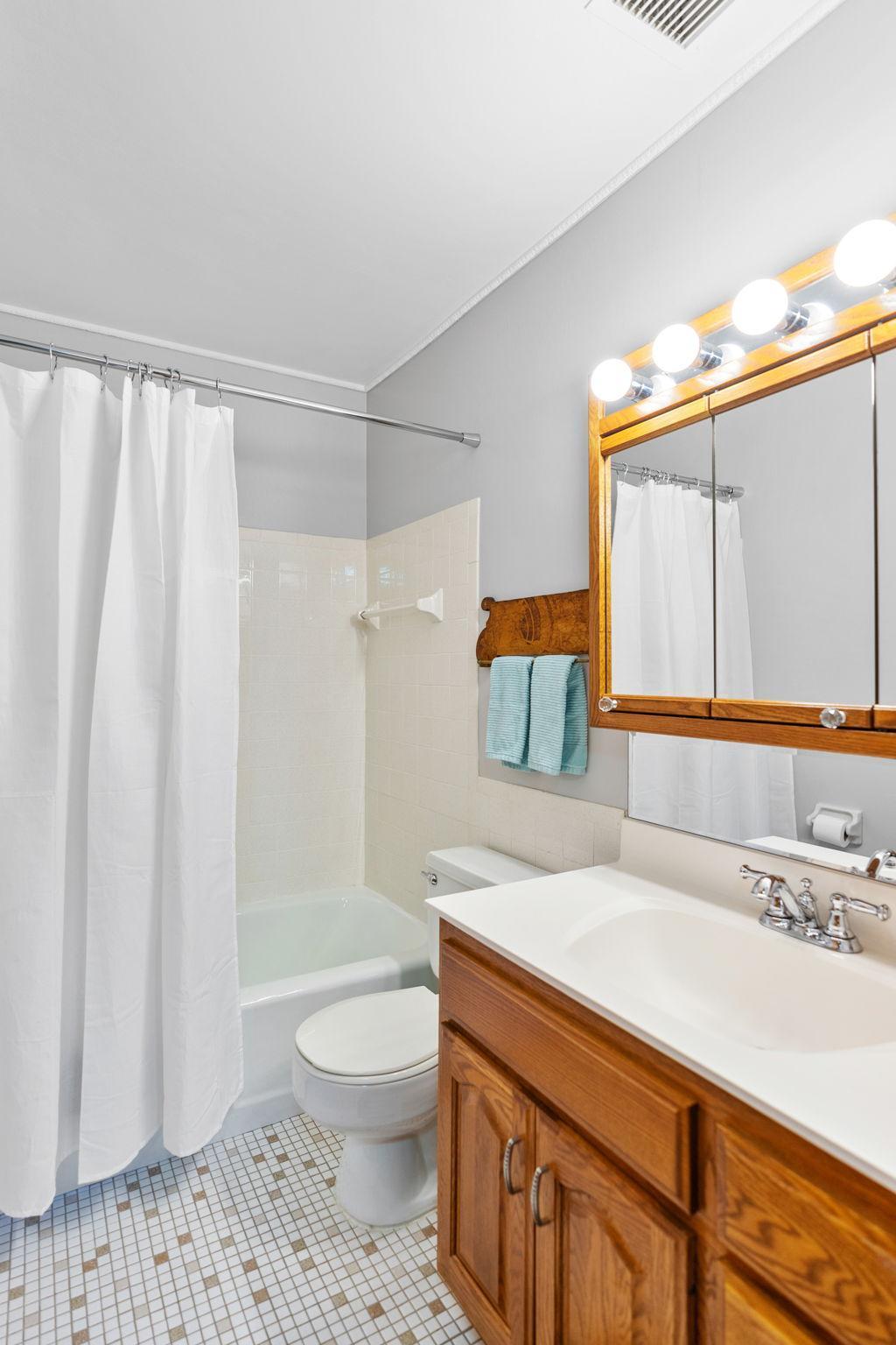 2220 Midland Grove Road #211, Saint Paul, Minnesota image 13
