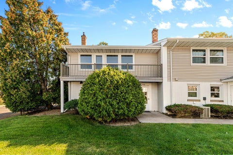 Townhouse For Sale - 1348 Colonial Drive<br/> Roseville, MN 55113