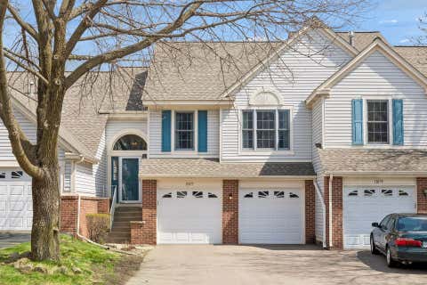 Townhouse For Sale - 11077 Oregon Curve<br/> Minneapolis, MN 55438