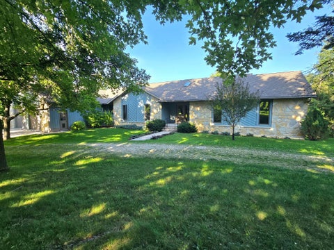 Homes For Sale - 18123 Deer Road<br/> Lanesboro, MN 55949