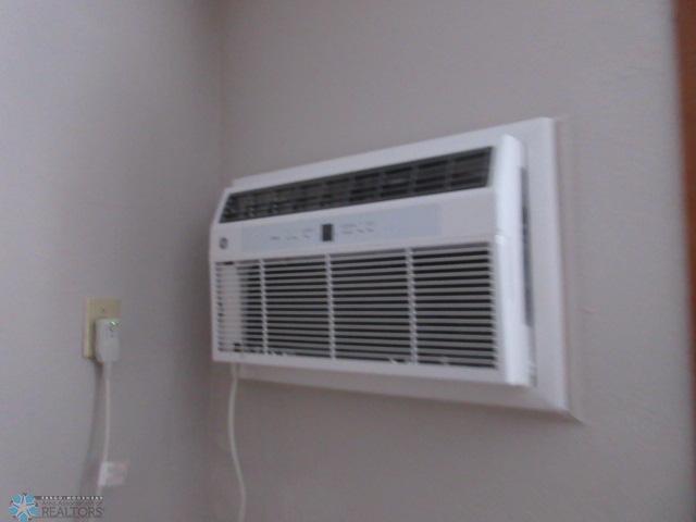 Moorhead, Minnesota 56560, United States, 2 Bedrooms Bedrooms, ,1 BathroomBathrooms,Residential,Pending,2618