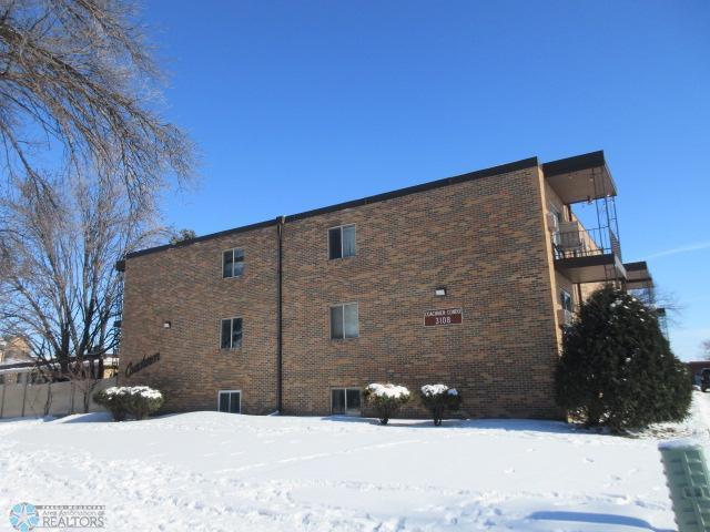 Moorhead, Minnesota 56560, United States, 2 Bedrooms Bedrooms, ,1 BathroomBathrooms,Residential,Pending,2618