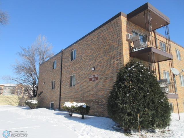 Moorhead, Minnesota 56560, United States, 2 Bedrooms Bedrooms, ,1 BathroomBathrooms,Residential,Pending,2618
