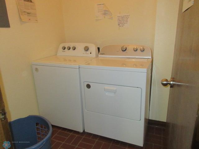 Moorhead, Minnesota 56560, United States, 2 Bedrooms Bedrooms, ,1 BathroomBathrooms,Residential,Pending,2618