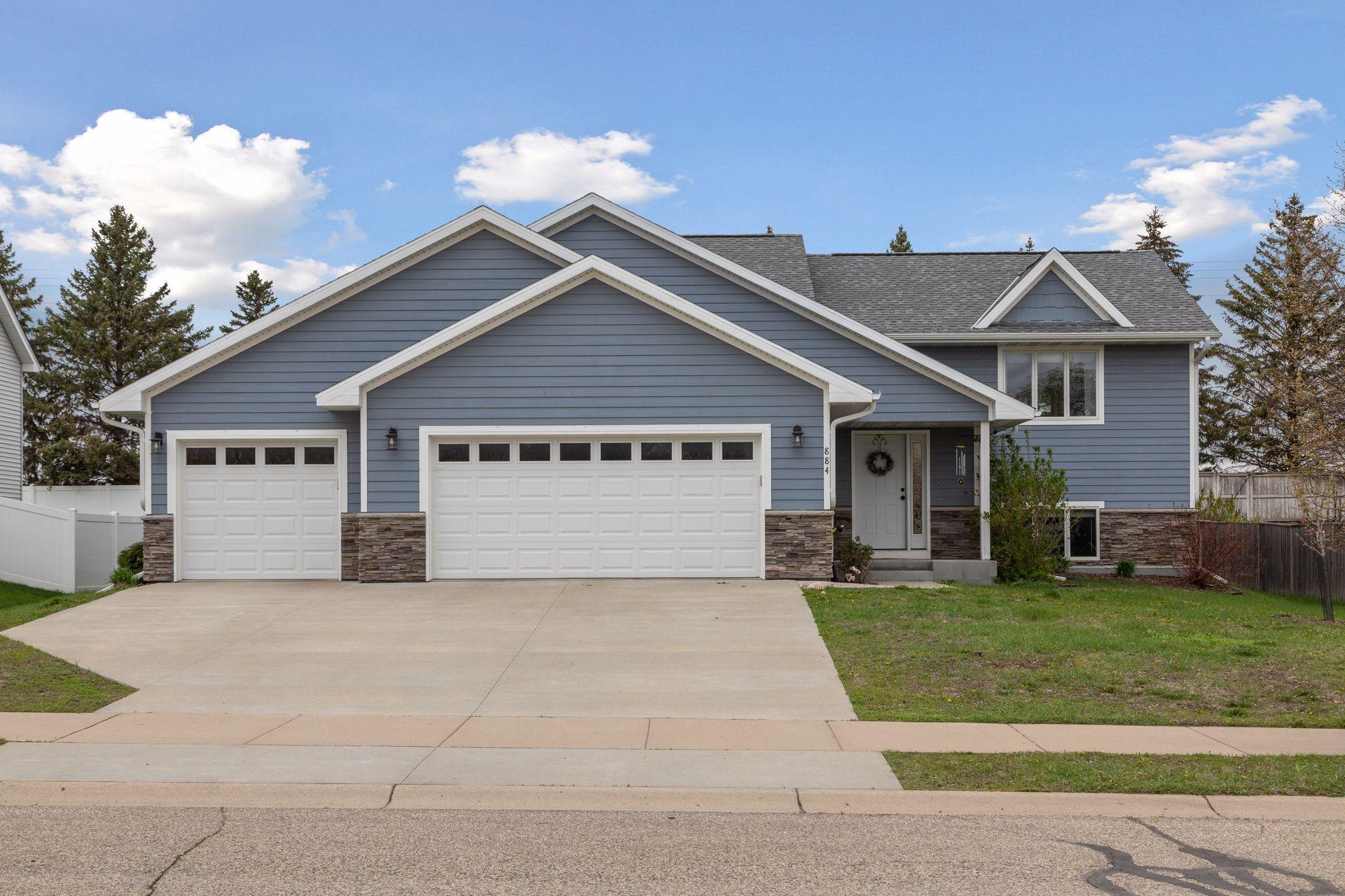 884 Forest Edge Drive, Jordan, Minnesota image 1