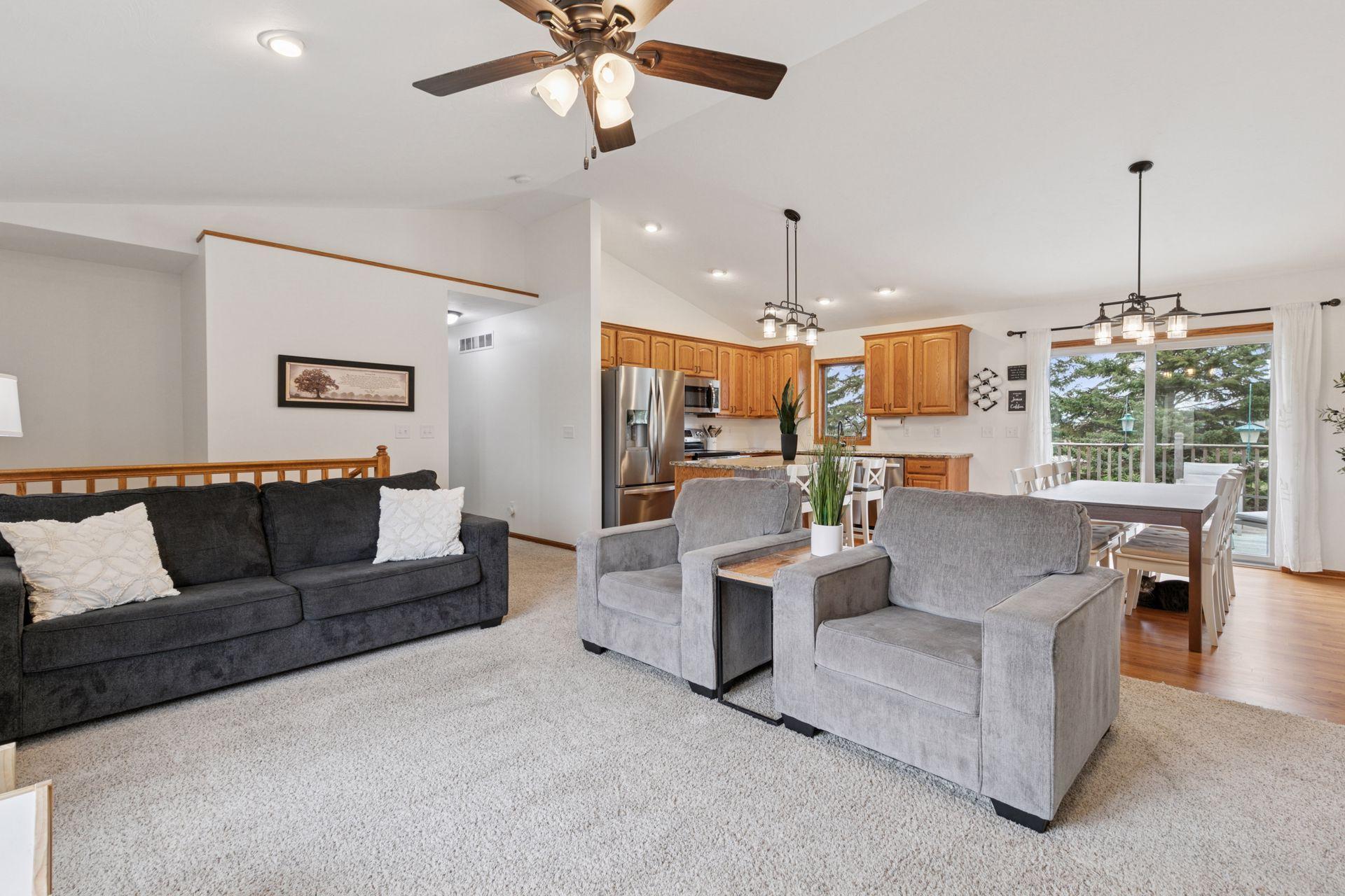 884 Forest Edge Drive, Jordan, Minnesota image 6