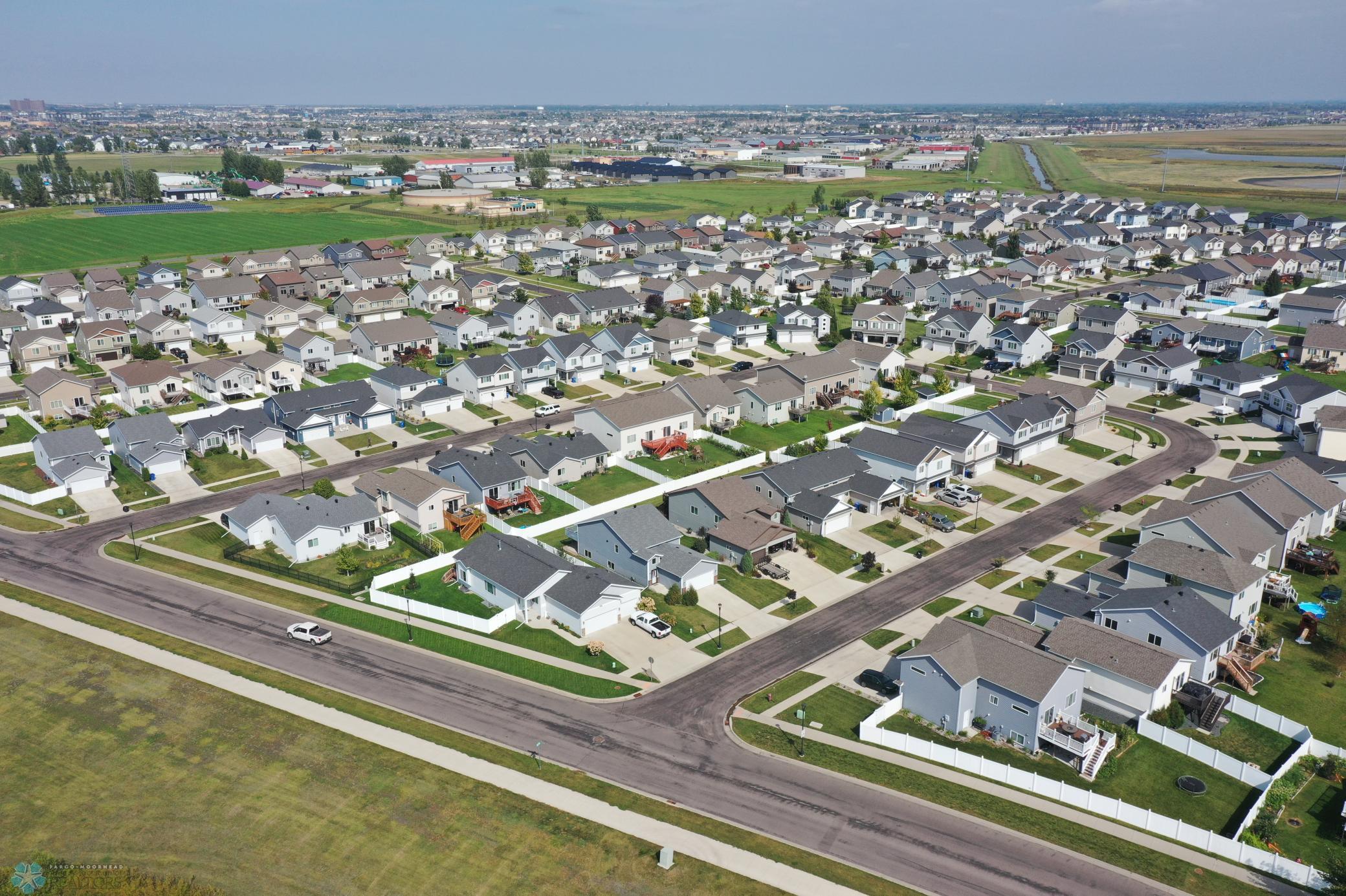 Fargo, North Dakota 58104, United States, 4 Bedrooms Bedrooms, ,2 BathroomsBathrooms,Residential,Active,206052