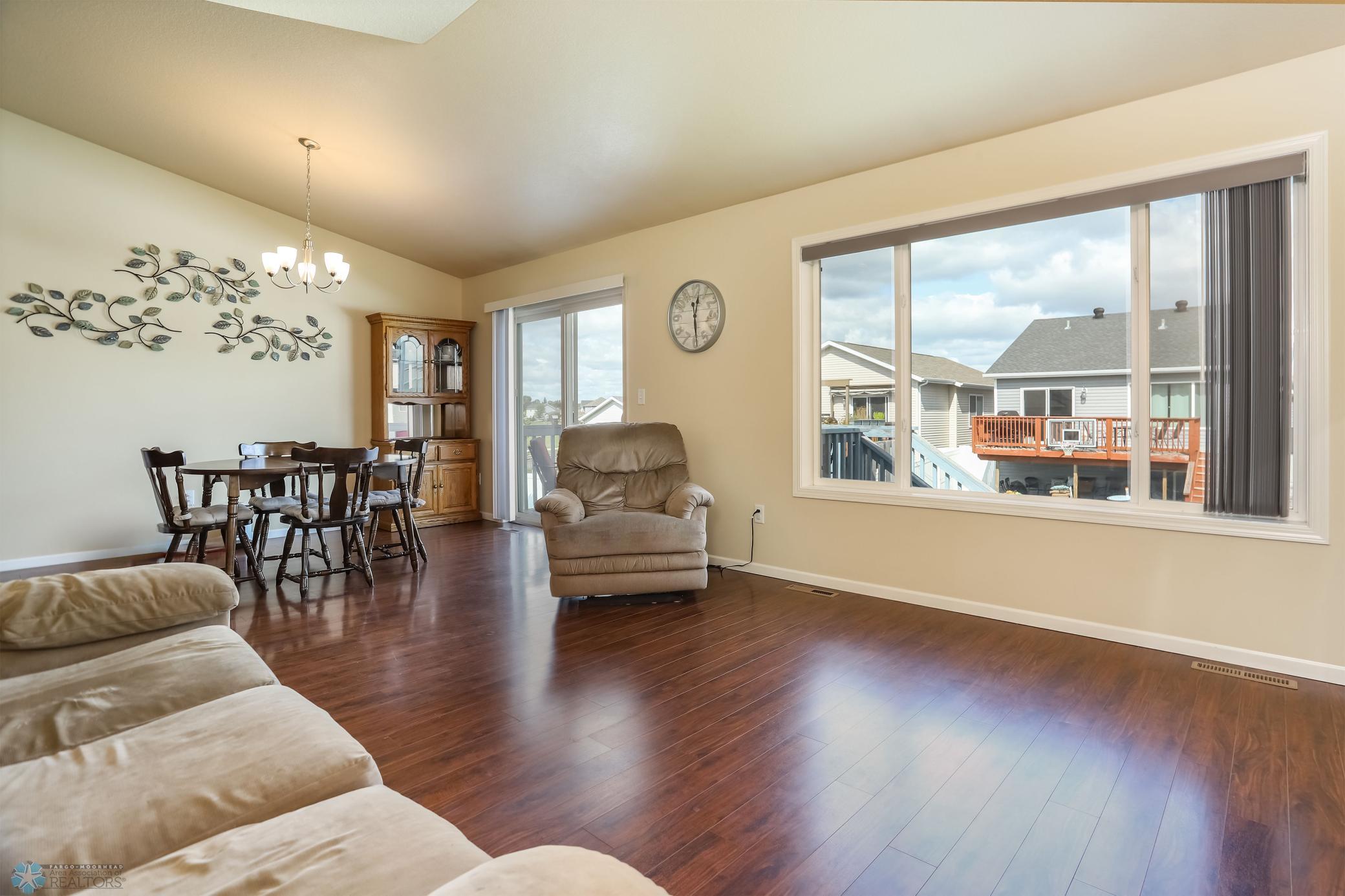 Fargo, North Dakota 58104, United States, 4 Bedrooms Bedrooms, ,2 BathroomsBathrooms,Residential,Active,206052