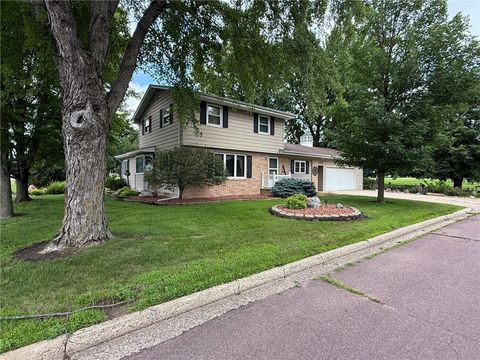 Homes For Sale - 1134 10th Street<br/> Cottonwood County, Westbrook, MN 56183