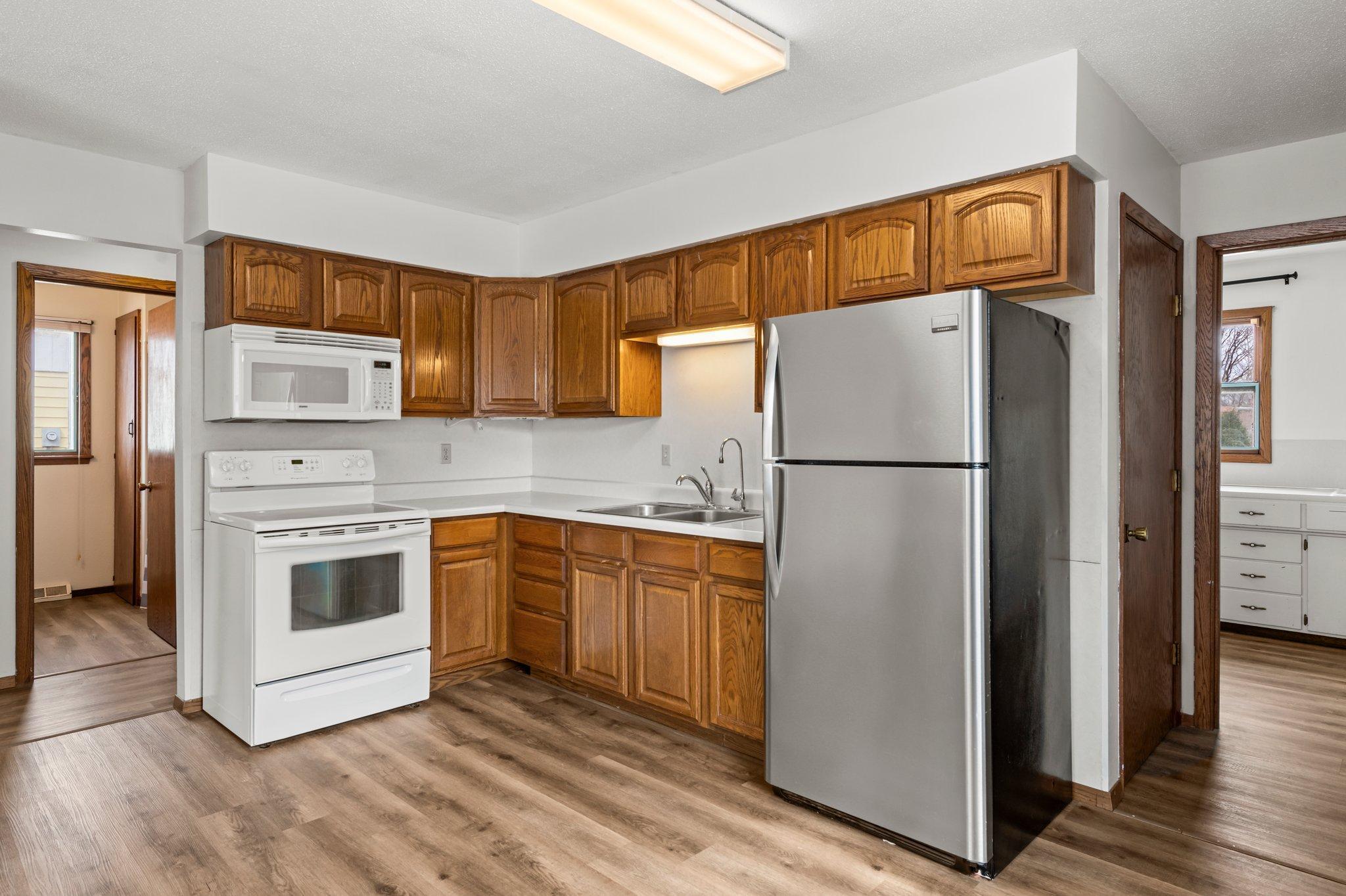222 N 2nd Avenue, Truman, Minnesota image 3