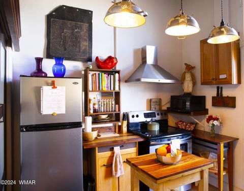 Tiny photo for 601 N Berry Avenue, Winslow, AZ 86047 (MLS # 250637)