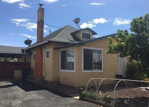 Photo of 315 W Hopi Drive, Holbrook, AZ 86025 (MLS # 259787)