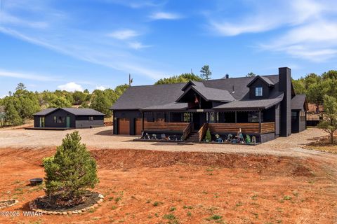 Photo of 6611 Blakes Way, Show Low, AZ 85901 (MLS # 260359)