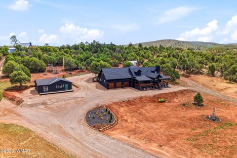 Photo of 6611 Blakes Way, Show Low, AZ 85901 (MLS # 260359)