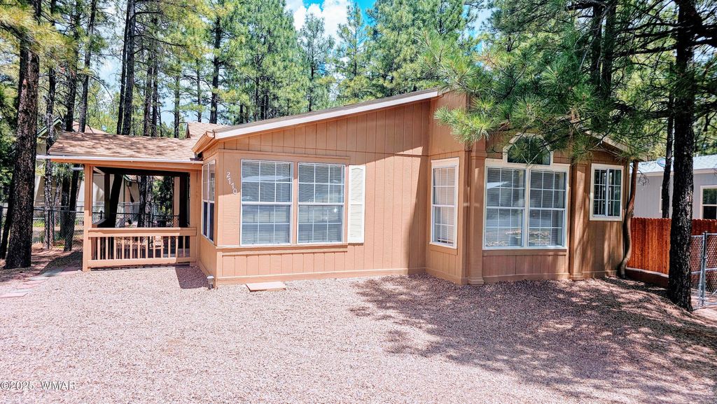 Photo for 2770 W Whipple Street, Show Low, AZ 85901 (MLS # 255726)