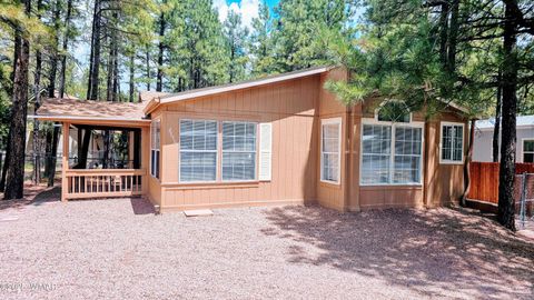 Photo of 2770 W Whipple Street, Show Low, AZ 85901 (MLS # 255726)