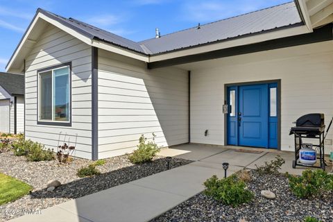 Tiny photo for 376 W 3rd Avenue, Eagar, AZ 85925 (MLS # 260325)