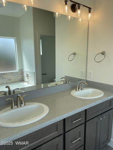 Tiny photo for 2512 W Northview Rd Rd, Snowflake, AZ 85937 (MLS # 256706)