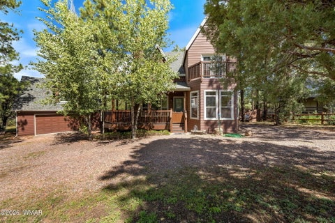 Photo of 2232 Forest Park Drive, Overgaard, AZ 85933 (MLS # 263219)
