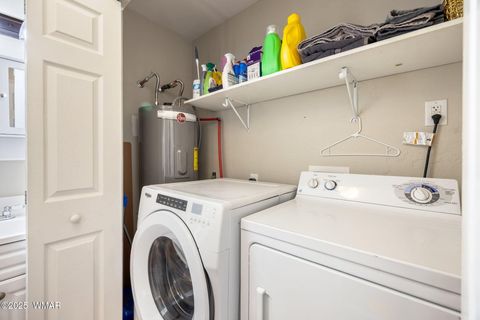 Tiny photo for 3390 Apache Drive, Overgaard, AZ 85933 (MLS # 258318)