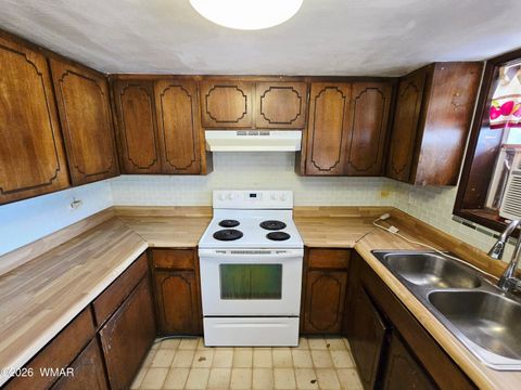 Tiny photo for 1320 W 5th Street, Saint Johns, AZ 85936 (MLS # 261905)