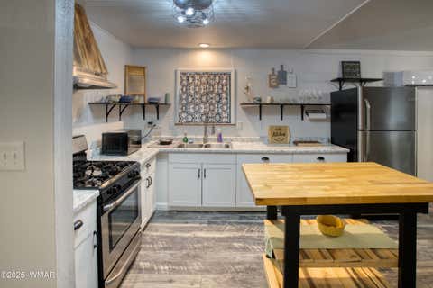 Tiny photo for 2813 Summer Drive, Lakeside, AZ 85929 (MLS # 260997)