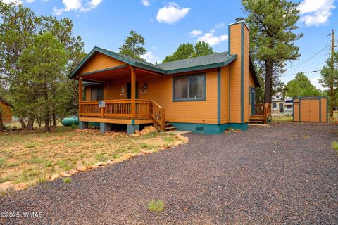 Photo of 2086 Pinewood Drive, Overgaard, AZ 85933 (MLS # 257563)