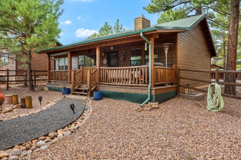 Tiny photo for 2645 Palomino Trail, Overgaard, AZ 85933 (MLS # 263195)