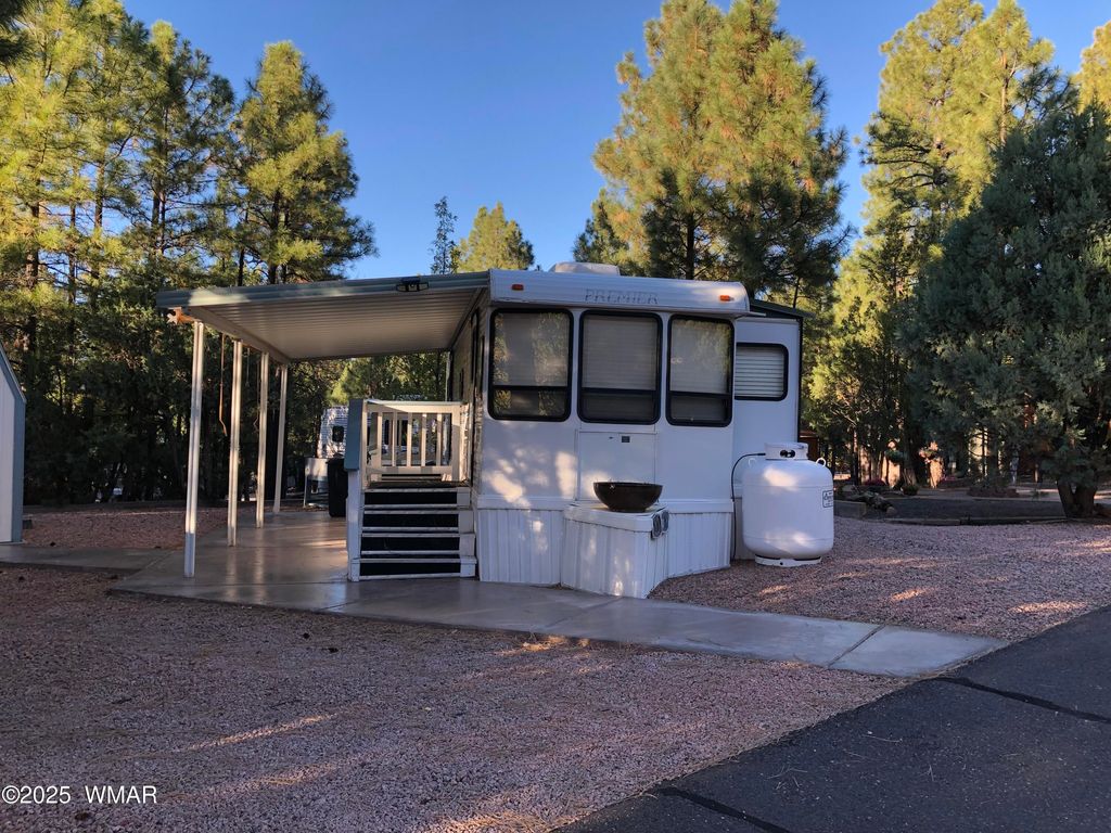Photo for 2170 E Hanging Tree Trail, Show Low, AZ 85901 (MLS # 258438)