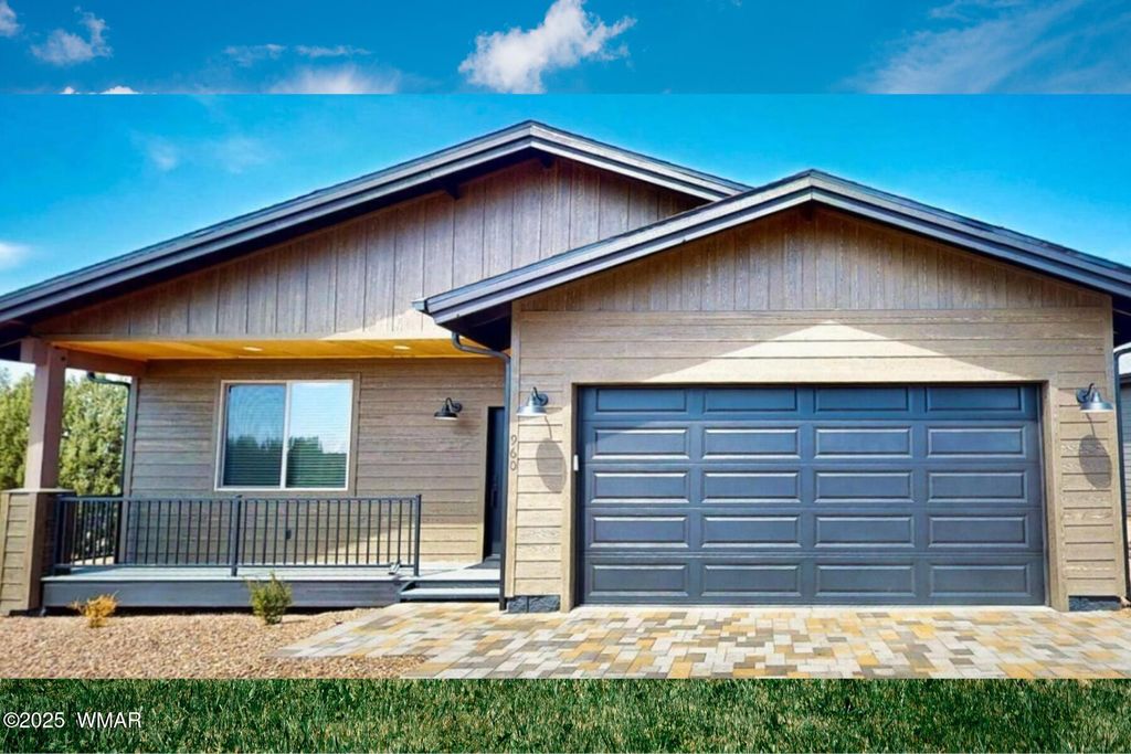 Photo for 2261 E Rimstone Drive, Show Low, AZ 85901 (MLS # 258706)