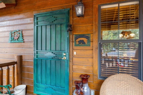 Tiny photo for 2702 Palomino Trail, Overgaard, AZ 85933 (MLS # 261537)