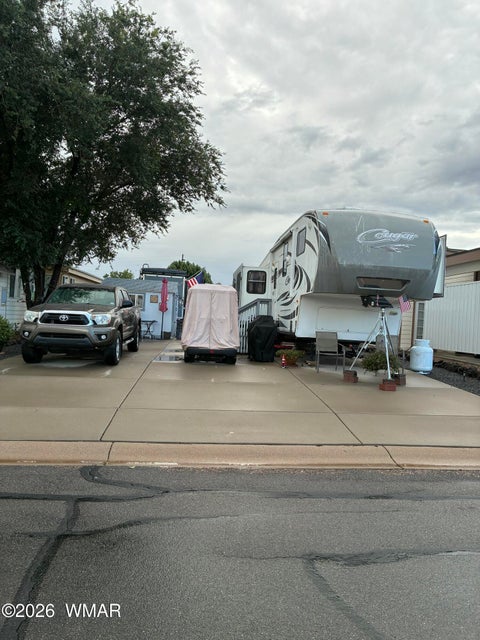 Photo of 8233 Lake Front Drive, Show Low, AZ 85901 (MLS # 263289)
