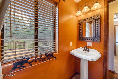 Tiny photo for 2313 Elk Pointe Lane, Overgaard, AZ 85933 (MLS # 262509)