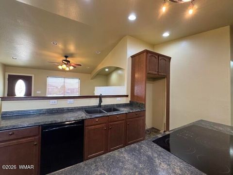 Tiny photo for 230 W 10th West Street, Saint Johns, AZ 85936 (MLS # 261771)
