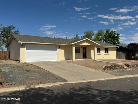 Tiny photo for 230 W 10th West Street, Saint Johns, AZ 85936 (MLS # 261771)