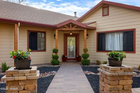 Photo of 983 Oak Grove Road, Show Low, AZ 85901 (MLS # 255646)