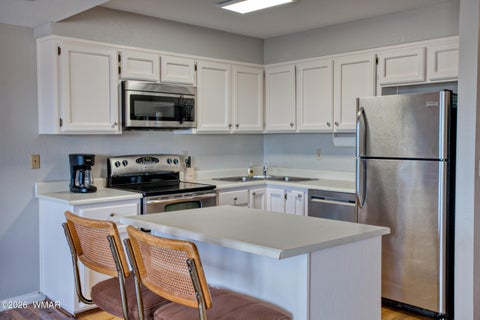 Tiny photo for 1989 Village Circle, Show Low, AZ 85901 (MLS # 263188)