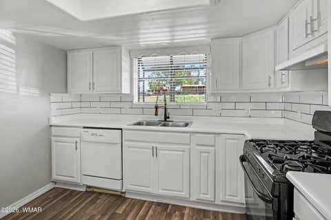 Tiny photo for 26 S 500 East Street, Taylor, AZ 85939 (MLS # 262222)